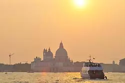 Bootsurlaub Venedig